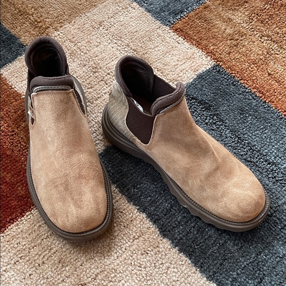 Hey Dude Shoes - Hey Dude Women’s Branson Boot Suede Loafers, Cognac